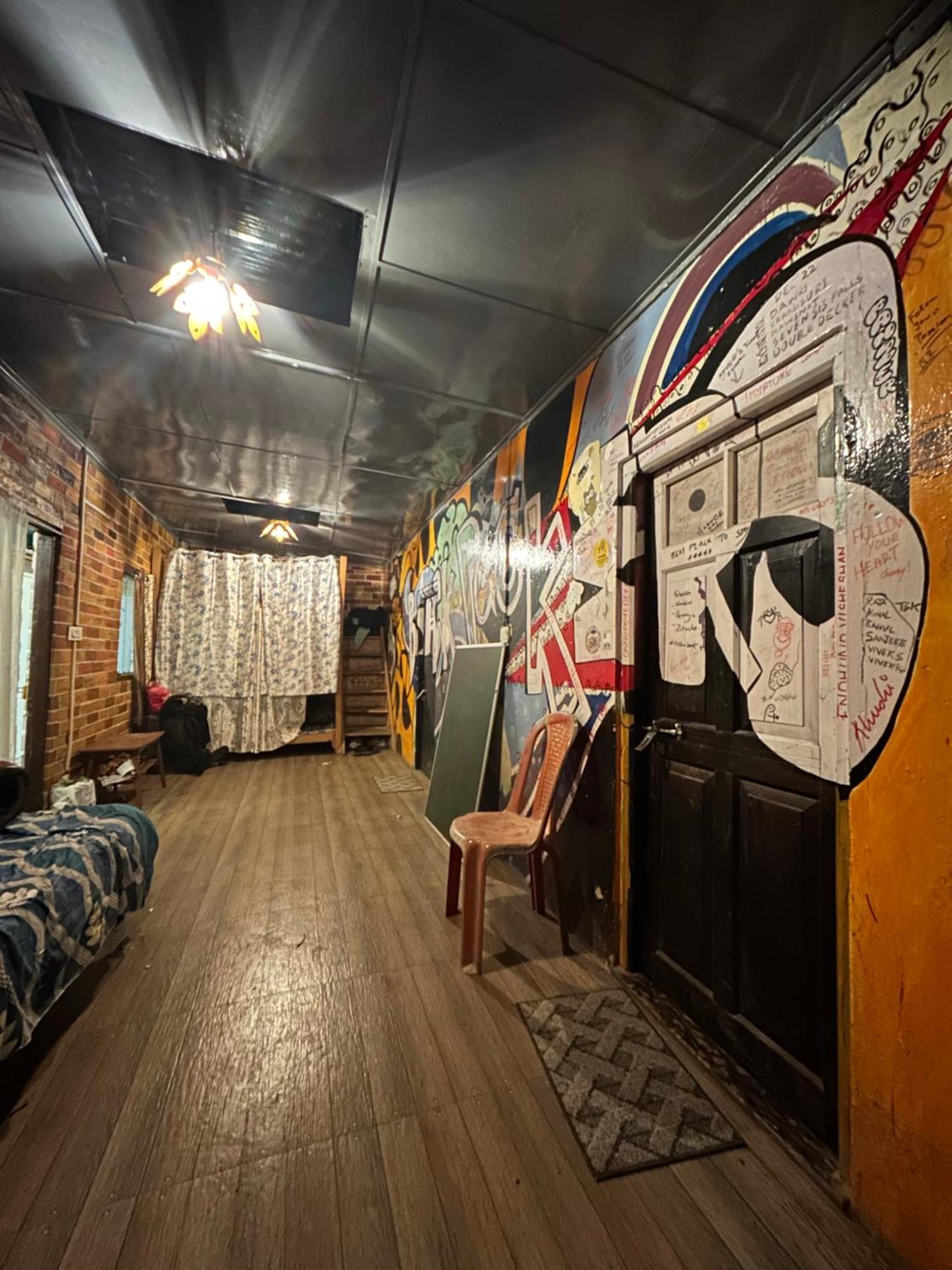 Isabella Hostel Shillong Luaran gambar